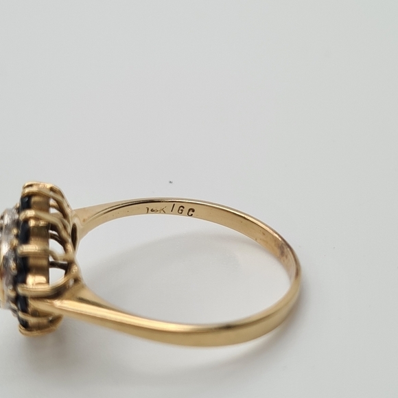 IGC Jewelry 14K Solid Yellow Gold Heart Shaped Ring US Size 7.5 - Picture 5 of 12